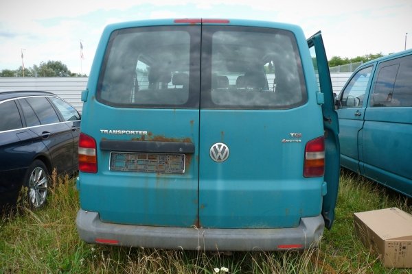 Szyba drzwi tył skrzydełkowych prawa VW Transporter T5 2005 Bus