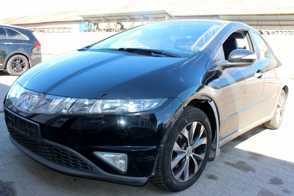 Podłokietnik Honda Civic VIII FK 2006 1.8i-VTEC R18A2 Hatchback 5-drzwi