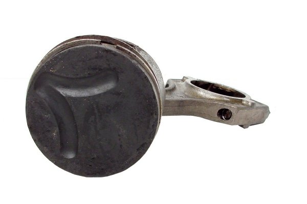 Tłok korbowód BMW 5 E39 1996-2003 2.5TDS