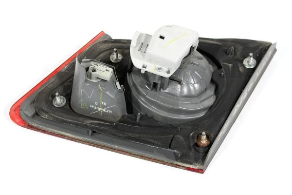 Lampa tył lewa w klapę Honda Civic VIII FD 2006 Sedan