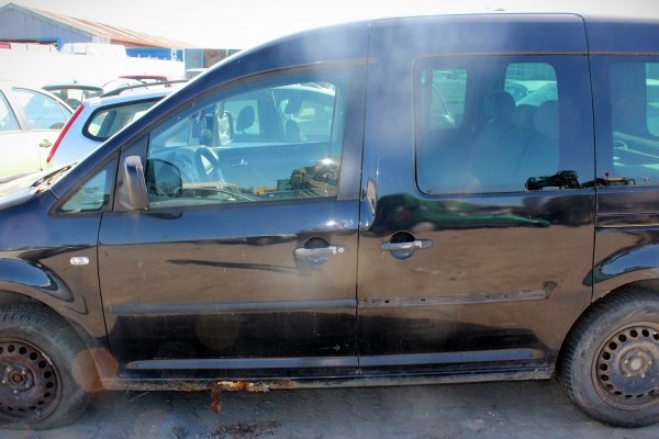 Szyba drzwi przesuwnych tył lewa VW Caddy 2K 2005 1.9TDI BJB Kombivan