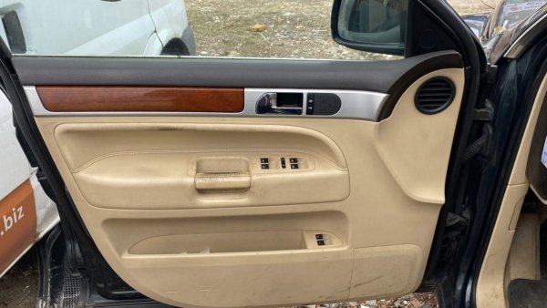 VW Touareg 7L 2005 2.5TDI BAC SUV  [A]
