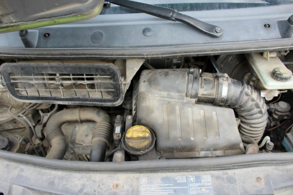 Szyba drzwi przesuwnych prawa Opel Vivaro A X83 Lift 2009 2.0CDTI M9R782 Bus