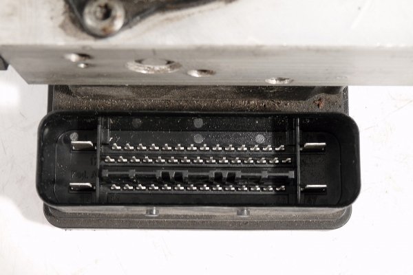 Pompa ABS Volvo V70 2003 2.4 D5 D5244T Kombi