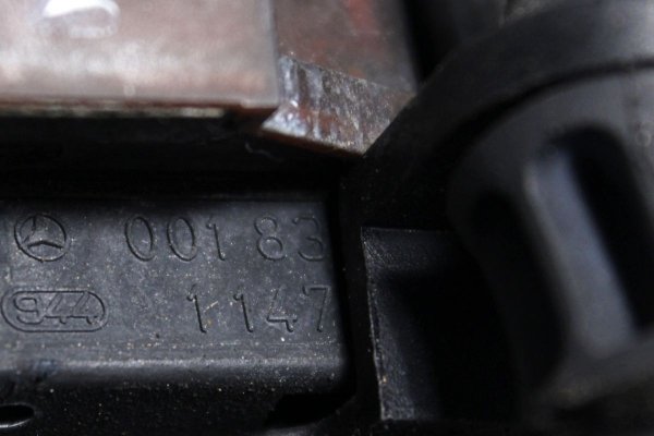 _Elektrozawór nagrzewnicy Mercedes E-klasa W210 1995-2002 2.7CDI