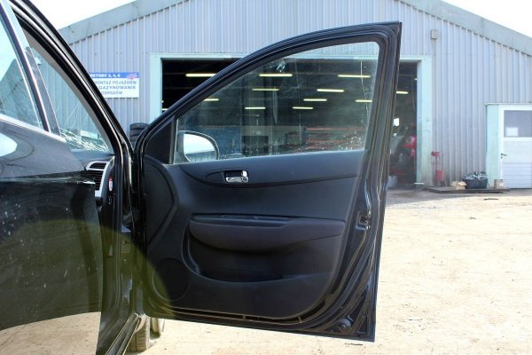 Drzwi przód prawe Hyundai i20 PB 2012 5D