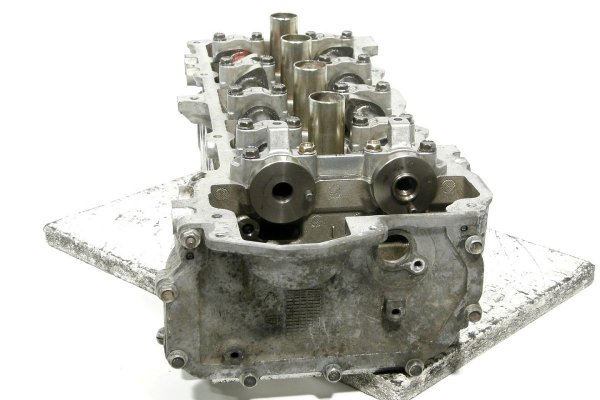 Głowica Nissan Primera P11 1999-2001 1.8i 16V