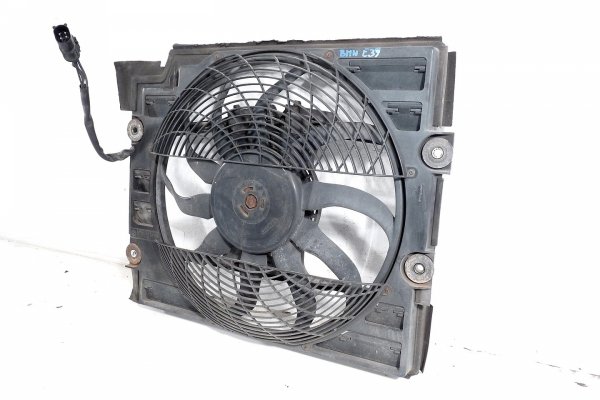 Wentylator wody BMW 5 E39 1996-2003 (4-PIN)