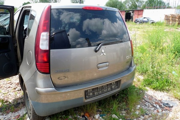 Półoś przód prawa Mitsubishi Colt VI Z30 2007 1.3i 16V 4A90 Hatchback 5-drzwi 
