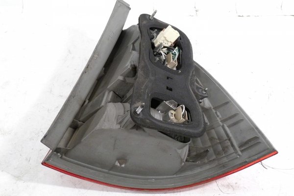 Lampa tył lewa Toyota Corolla E12 Lift 2004-2007 Kombi 