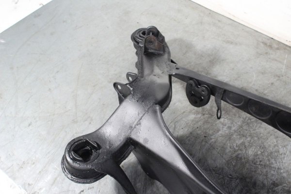 _Belka ława sanki wózek zawieszenia tył Mercedes W124 1984-1996