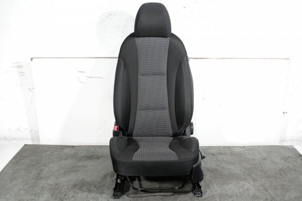 Fotel lewy kierowcy Hyundai I30 GD 2016 lift (2015-2017) Kombi 