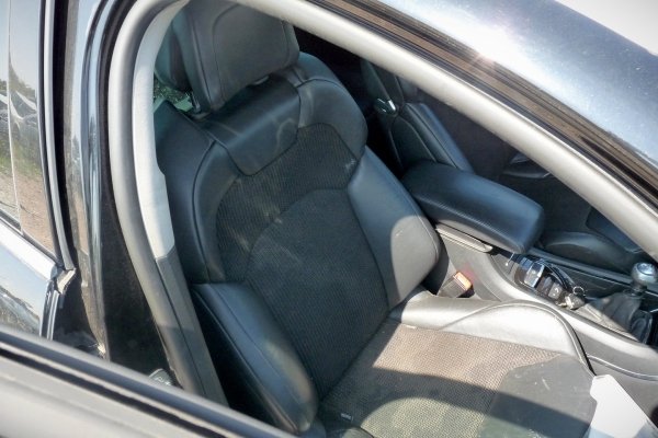 Drzwi tył prawe Citroen C5 II 2009 Kombi (kod lakieru: KTV)
