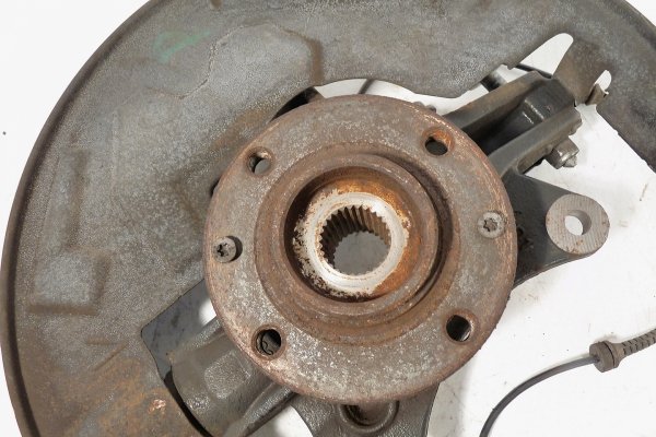 Zwrotnica prawa Citroen DS5 2014 (2011-2015) 2.0 HDI RHH Hatchback 5-drzwi 