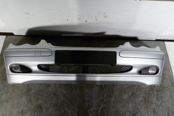 _Zderzak przód Mercedes C-klasa W203 2000 Sedan (Kod lakieru: 744)