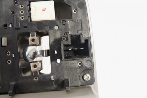 Lampka oświetlenia kabiny Hyundai i30 2007-2012 