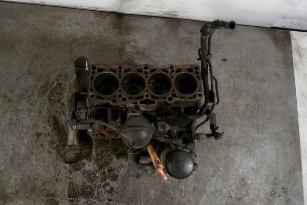Dół Blok silnika VW Golf IV 1J 2003 1.9TDI ATD 