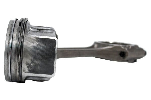Tłok korbowód VW Polo 6N 1.9SDI ASY 3/4