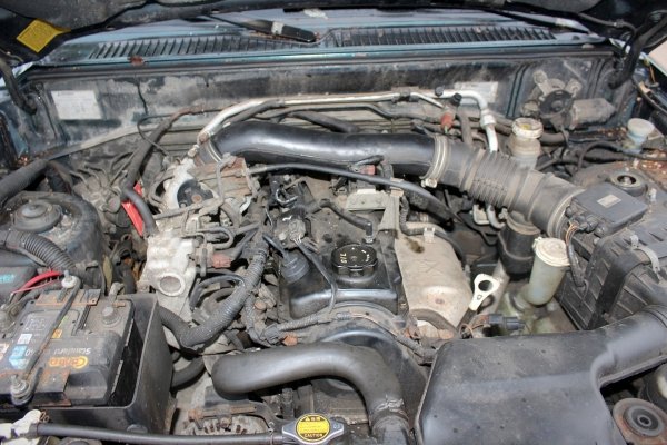 Obudowa filtra powietrza Mitsubishi Pajero Pinin 2003 1.8i