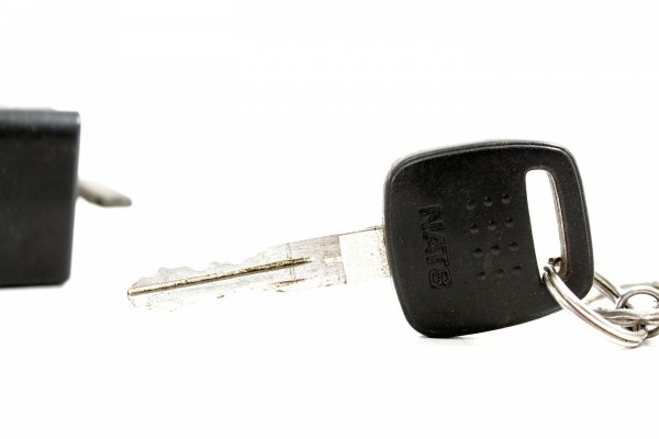 _Zamek Wkładka klapy bagażnika Nissan Primera P11 1996-2001