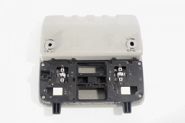 Lampka oświetlenia kabiny Hyundai i30 2007-2012 