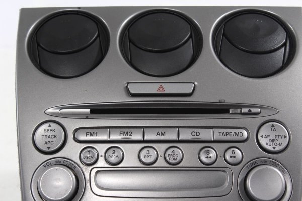 Radio panel sterowania nawiewem Mazda 6 GG GY 20022007