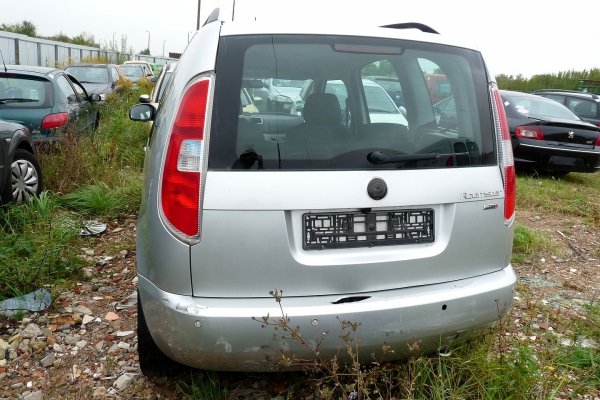 Szyba drzwi tył lewa Skoda Roomster 5J 2007 (2006-2010) 