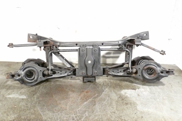 Ława belka sanki wózek zawieszenia tył Mazda 5 CR 2006 2.0D Van