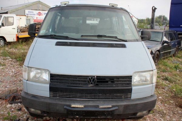 Fotel fotele kanapa 3 rząd VW T4 Transporter Caravelle 1993