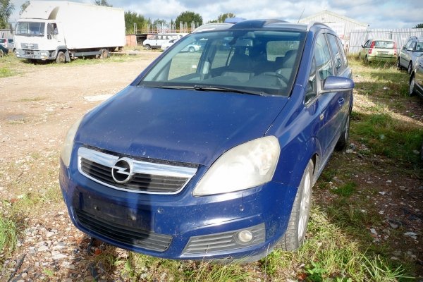 _Fotel prawy pasażera Opel Zafira B 2006 Minivan