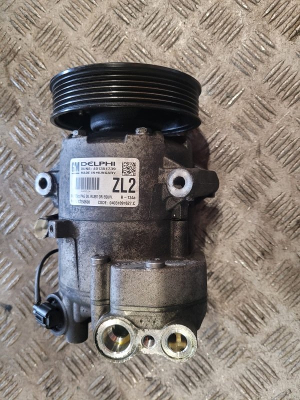 Pompa sprężarka klimatyzacji Opel Astra J 2011 1.4 Turbo Kombi