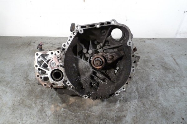 Skrzynia biegów Toyota Rav4 II XA20 2001 2.0i 