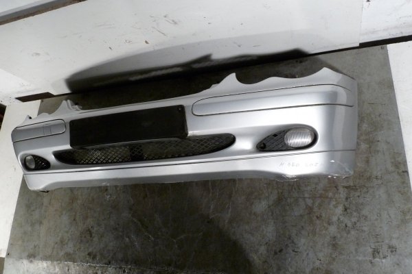 _Zderzak przód Mercedes C-klasa W203 2000 Sedan (Kod lakieru: 744)