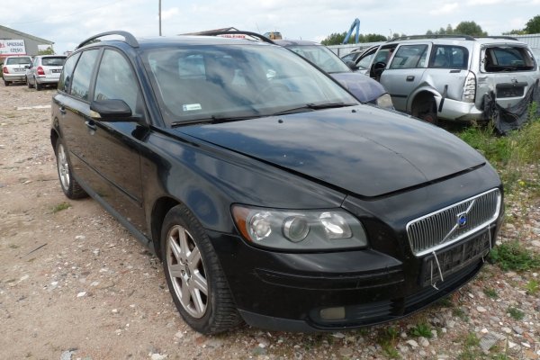 Lampka oświetlenia kabiny Volvo V50 2004 Kombi 