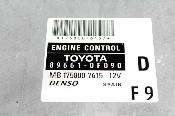 Komputer sterownik silnika stacyjka immobilizer przycisk kluczyk Toyota Corolla Verso 2007 2.2D-CAT 