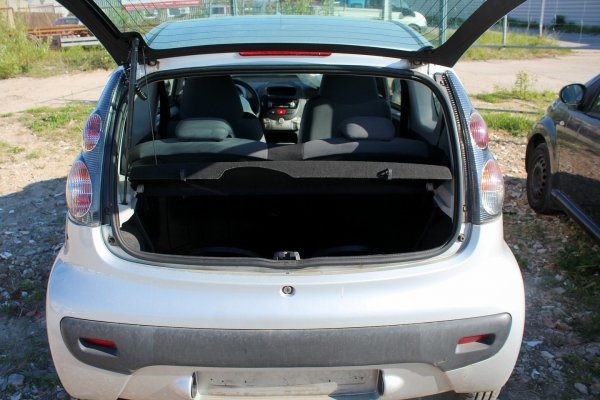 Citreon C1 2005 1.0i CFA Hatchback 3-drzwi [B]