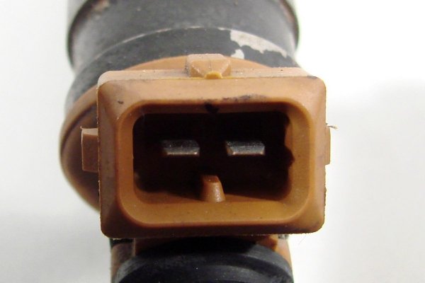 _Listwa wtryskowa Kia Joice 1999-2003 2.0i 16V