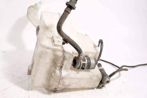 Zbiorniczek spryskiwaczy Subaru Forester III SH 2008 2.0D EE20Z 2008 Suv