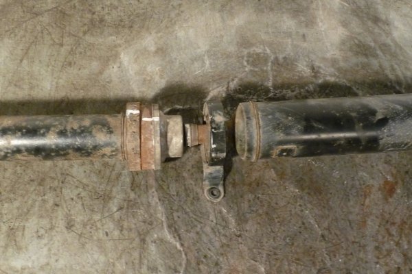 Wał napędowy VW Transporter T5 2004 2.5TDI AXD Bus 