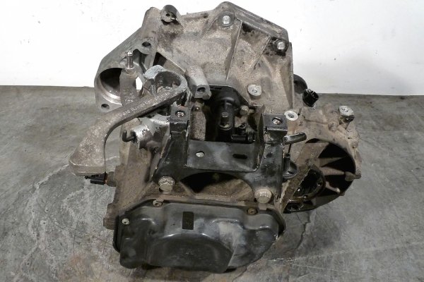 _Skrzynia biegów MKG Skoda Praktik 5J LIFT 2014 1.2i