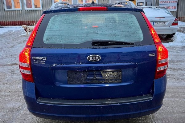 _Błotnik przód prawy Kia Ceed I ED 2009 (2007-2009) Kombi (kod lakieru: ABYSS BLUE [A8])