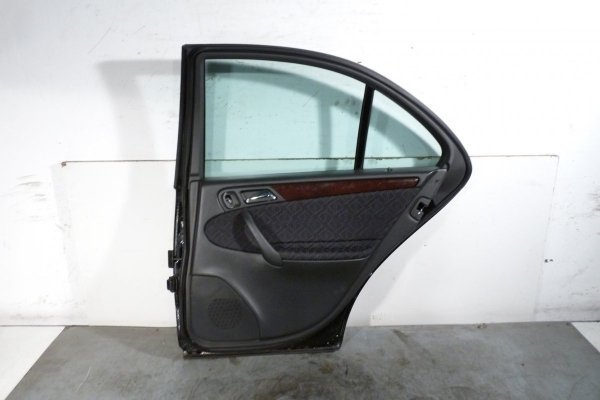 _Drzwi tył lewe Mercedes C-klasa W203 Lift 2004 Sedan (kod lakieru: 197)