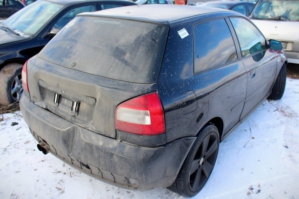 Felgi R18 5x100 Audi A3 8L 2000 1.8i AUM Hatchback 3-drzwi 