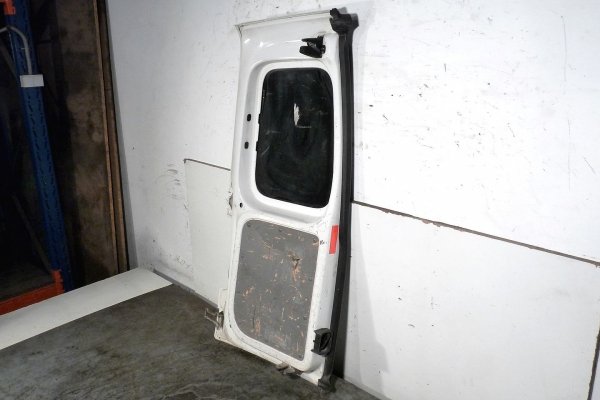 _Drzwi skrzydełkowe tył prawe VW Caddy 2K 2007 (kod lakieru: LB9A)