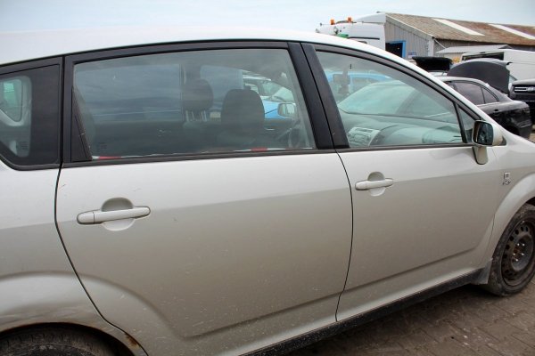 _Drzwi tył prawe Toyota Corolla Verso 2004 (2004-2007) Minivan 