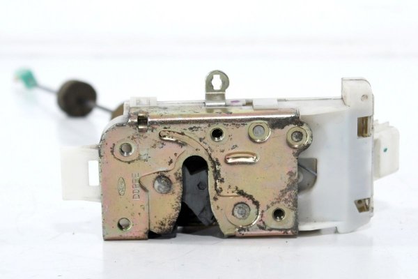 Zamek drzwi tył prawy Ford Mondeo MK3 2000-2007 kombi 3-PIN