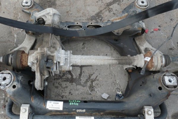 _Most dyfer przód przedni VW Touareg 7P 2012 3.0TSI V6 Hybrid