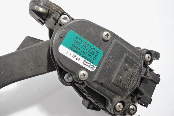 Pedał potencjometr gazu VW Transporter T5 2008 2.0i AXA Bus 