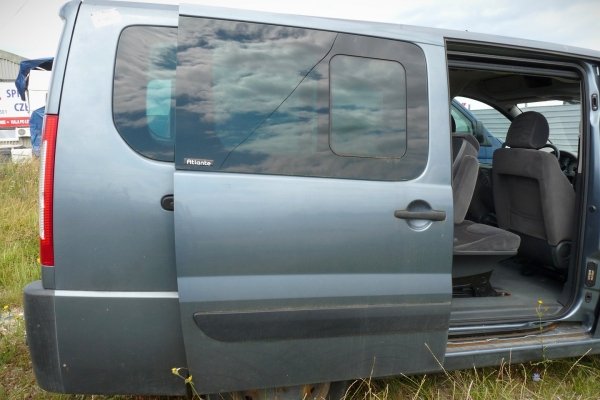 Półoś przód lewa Citroen Jumpy II 2007 2.0HDI RHR Bus 