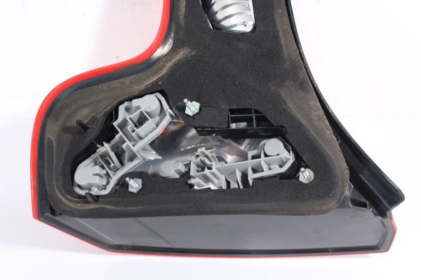 _Lampa tył prawa Volvo C30 2008